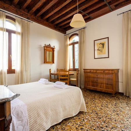 San Trovaso Apartment Venice Exterior photo