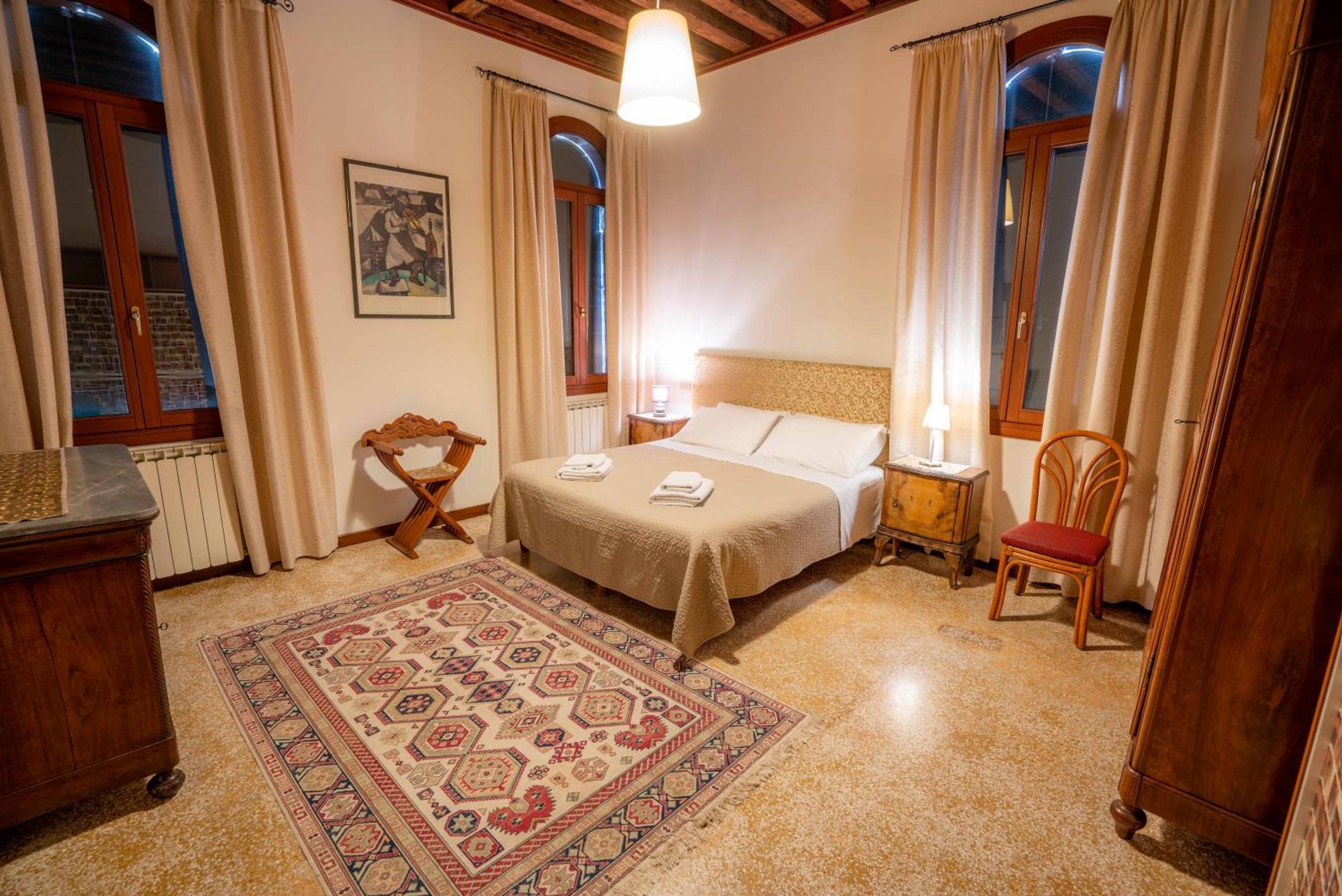 San Trovaso Apartment Venice Exterior photo