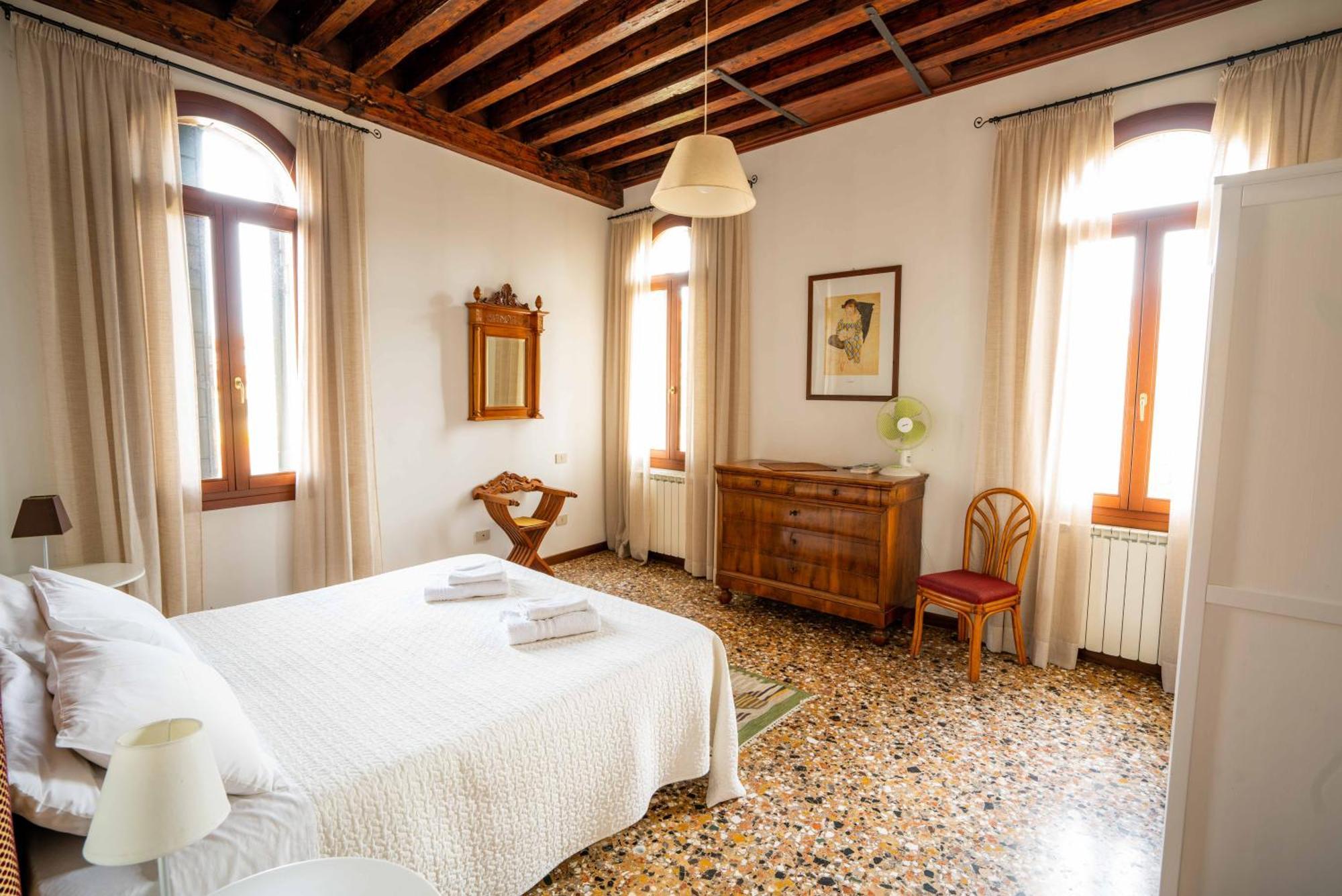 San Trovaso Apartment Venice Exterior photo