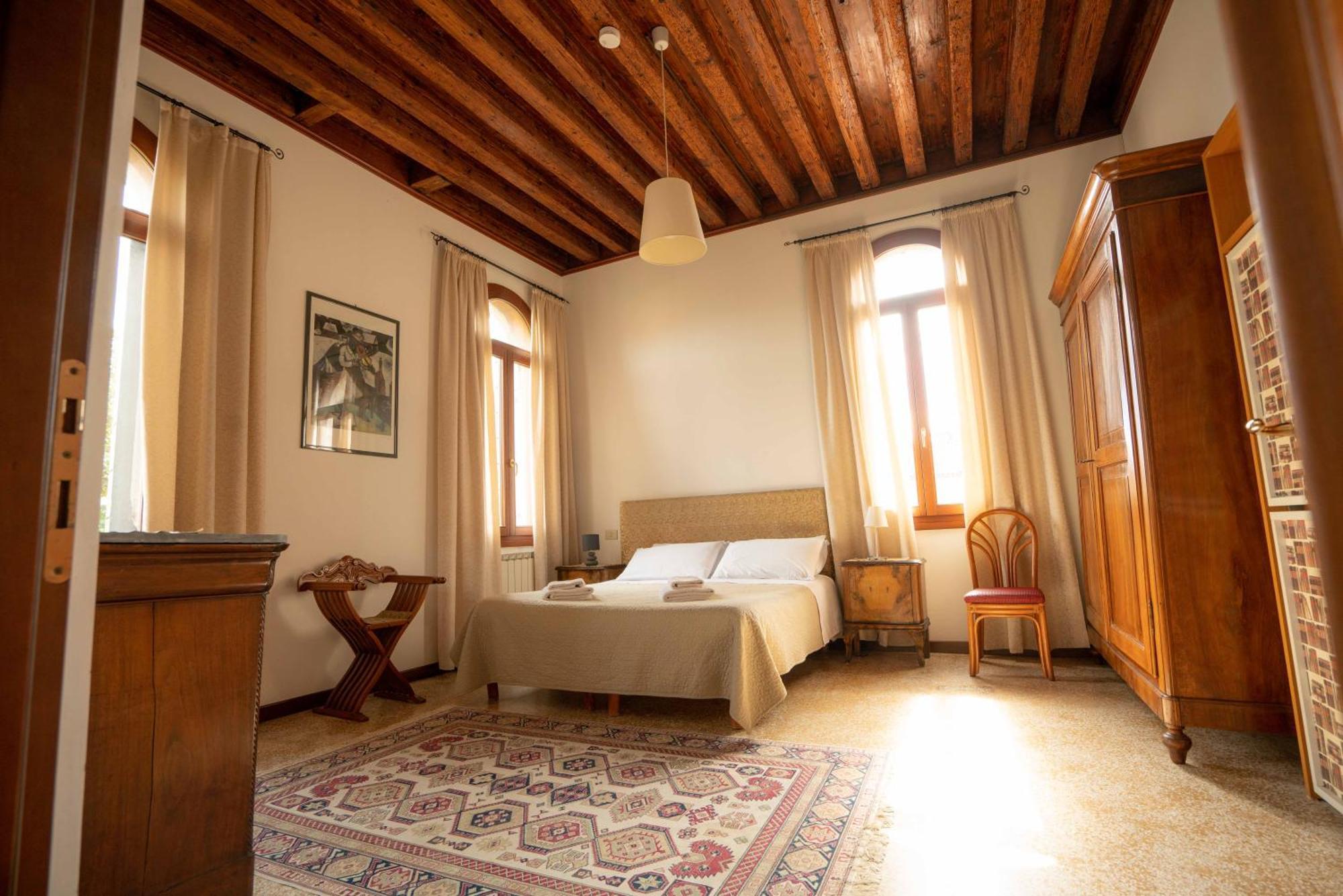 San Trovaso Apartment Venice Exterior photo