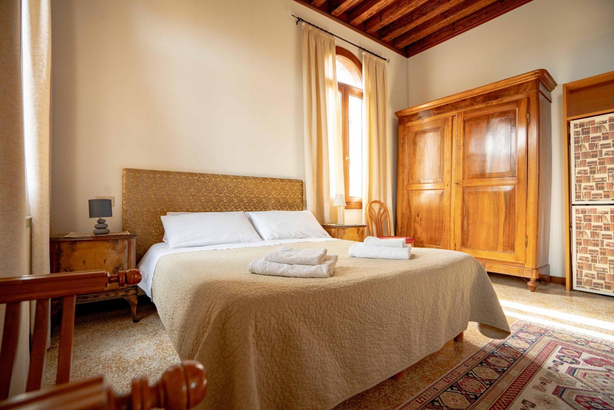 San Trovaso Apartment Venice Exterior photo