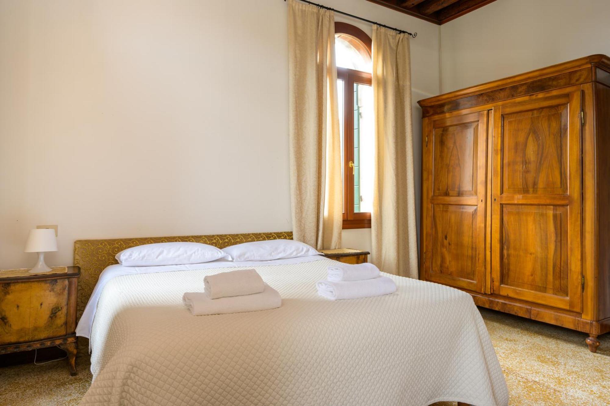 San Trovaso Apartment Venice Exterior photo