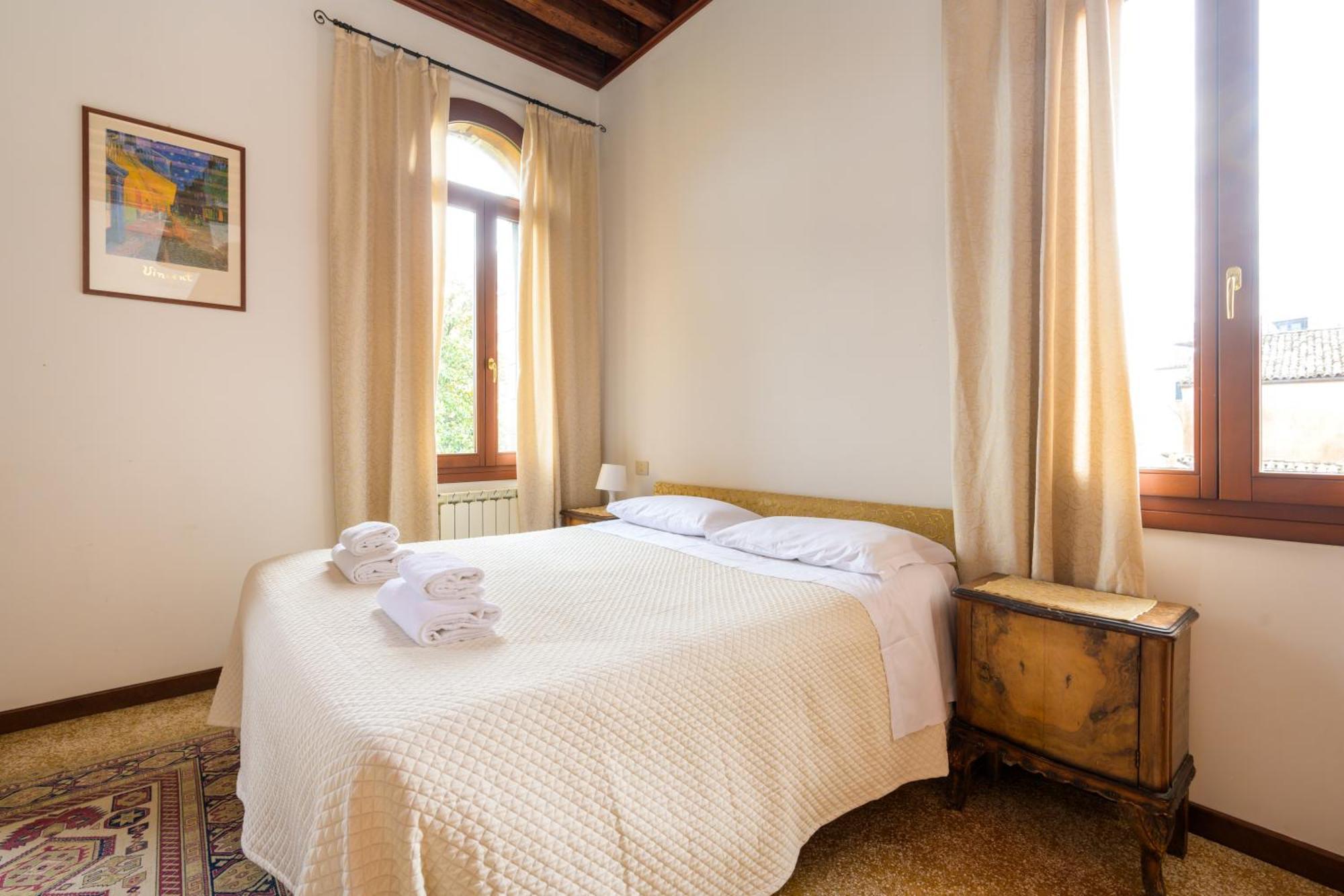 San Trovaso Apartment Venice Exterior photo