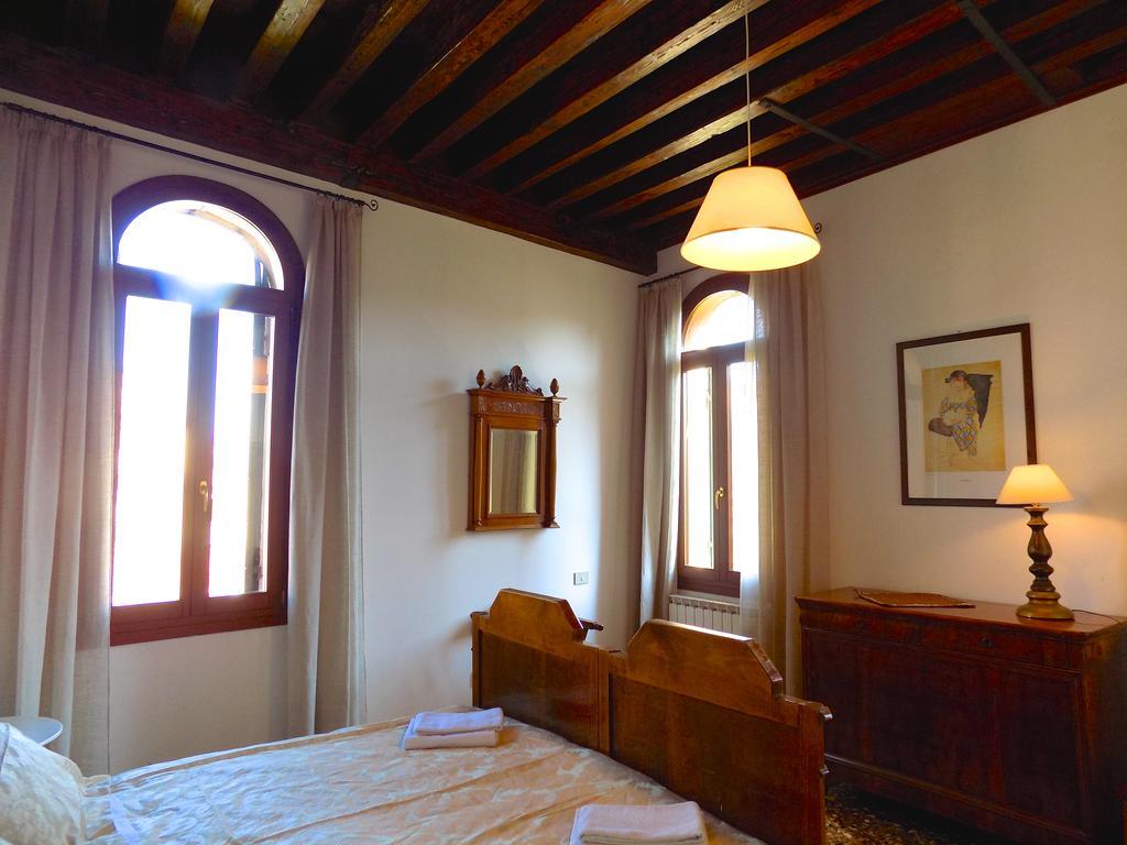 San Trovaso Apartment Venice Exterior photo